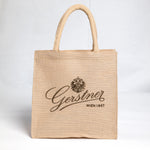 Die Gerstner Cava Bag mit gestickten Logo in den Naturton Beige.