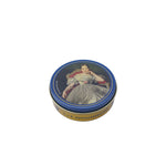 Stilvolle Dose, mit dem Gemälde„Sitzendes Mädchen in weißem Atlaskleid“ von Ferdinand Georg Waldmüllers.