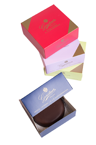 Verpackungskartonagen der Sachertorte in verschiedenen Farben 