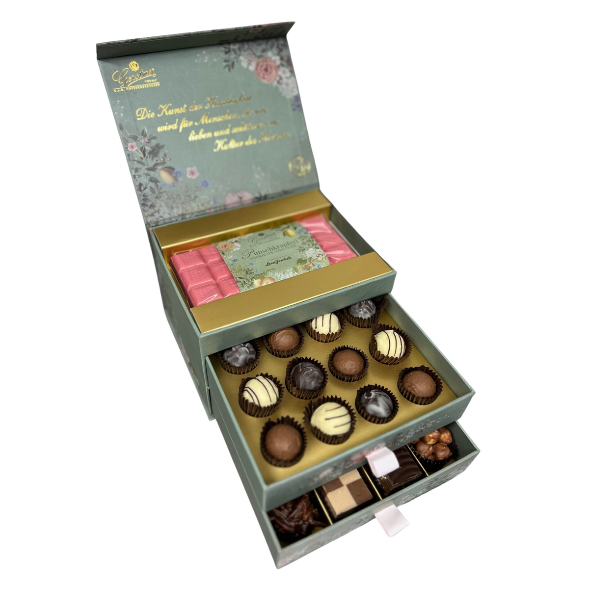 Geöffnetes Süßes Potpurri mit den Trüffel im Fokus